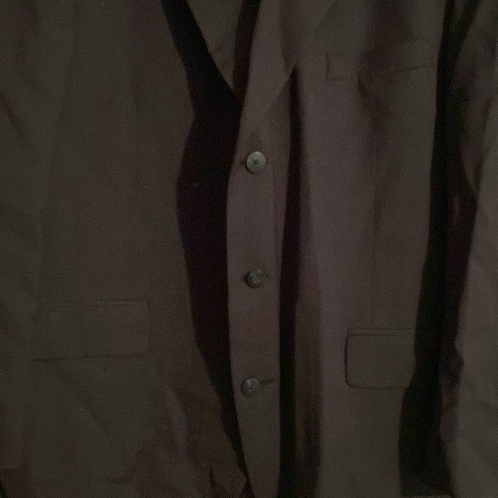 Barrington Men’s 2 piece Suit - Picture 2 of 10